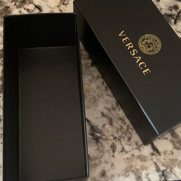 NEW Versace Box - Picture 8 of 9